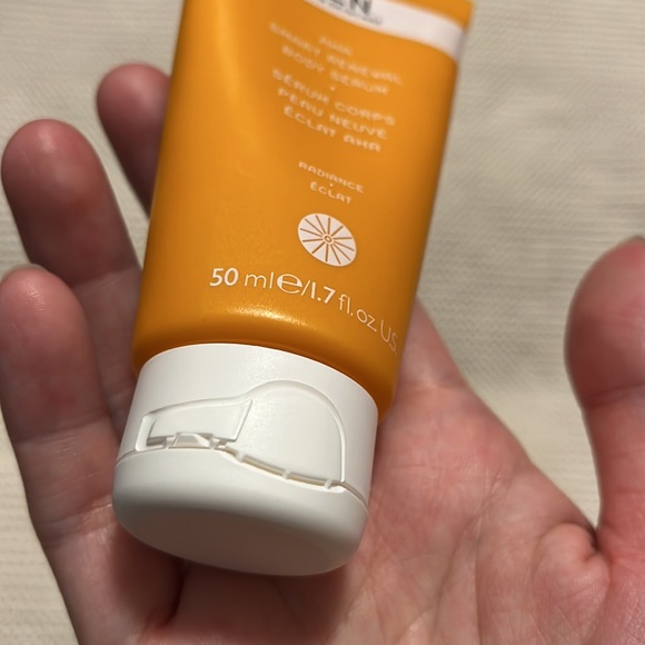 REN AHA Smart Renewal Body Serum - Picture 6 of 8